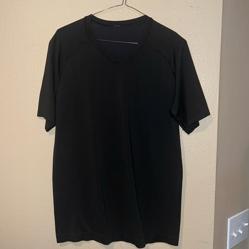 Lululemon V-Neck Performance Tee